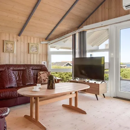Hoghni - 300m From The Sea By Interhome *