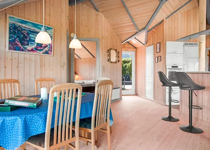 Hoghni - 300m From The Sea By Interhome *